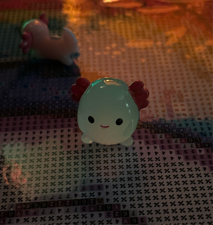 34 Chunky Glow in the Dark Axolotl Cover Minder