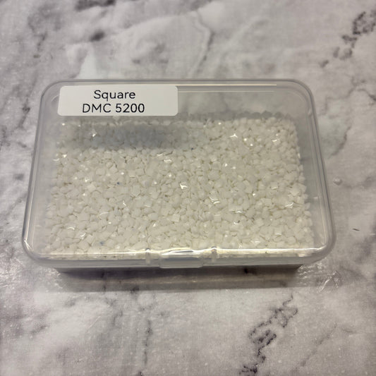 49 DMC 5200 Square Sparkles tray approx 30g